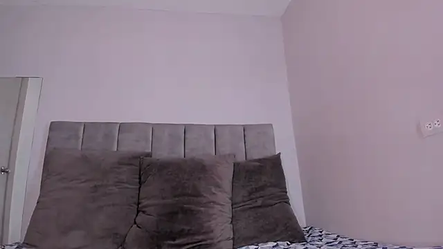 Snapshot of taylor_suxx chatting on 10/30/25, 07:47 taylor suxx online show from 10/30/25, 07:47