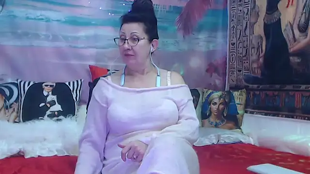 NightOrhideya online show from 11/20/25, 07:24