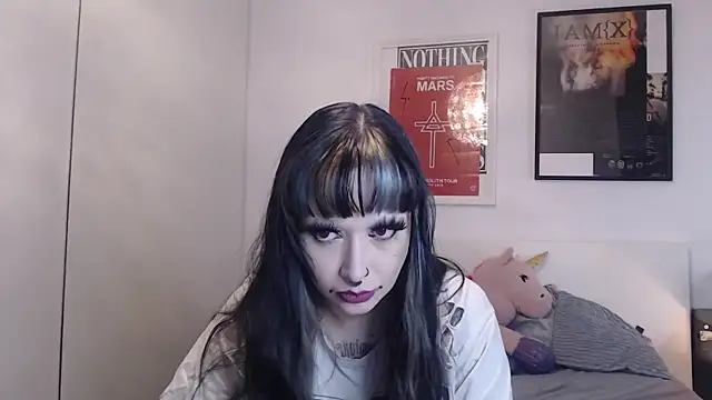 Snapshot of Lunastazja chatting on 03/12/25, 10:28 Lunastazja online show from 03/12/25, 10:28