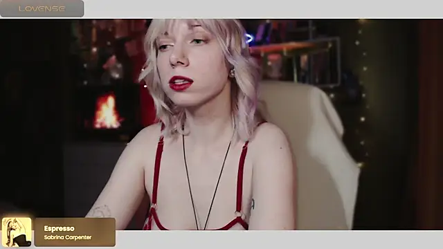 Snapshot of freya_sunny chatting on 02/06/25, 05:35 freya sunny online show from 02/06/25, 05:35