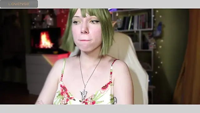 Snapshot of freya_sunny chatting on 03/04/25, 05:11 freya sunny online show from 03/04/25, 05:11