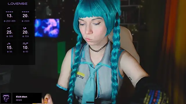 Snapshot of freya_sunny chatting on 09/12/25, 10:15 freya sunny online show from 09/12/25, 10:15