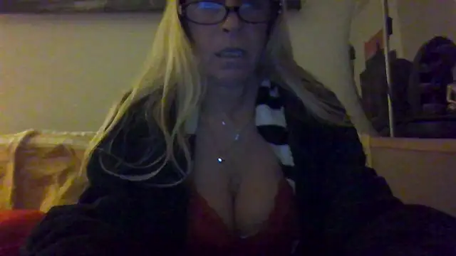 MISSLOTUS75 online show from 12/27/24, 10:16