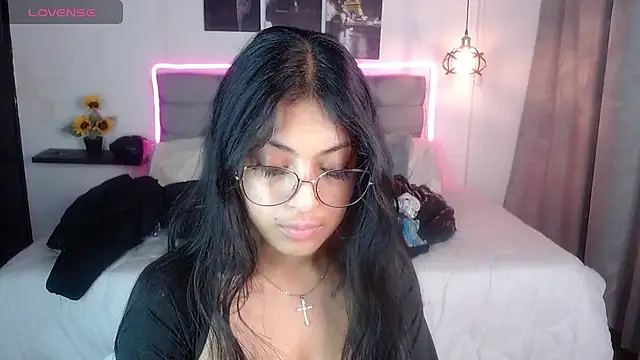 vaness weet online show from 02/16/25, 07:27