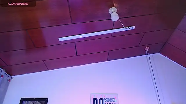 vaness weet online show from 03/08/25, 11:07