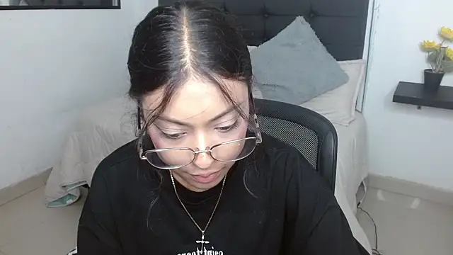 vaness weet online show from 11/15/25, 07:43