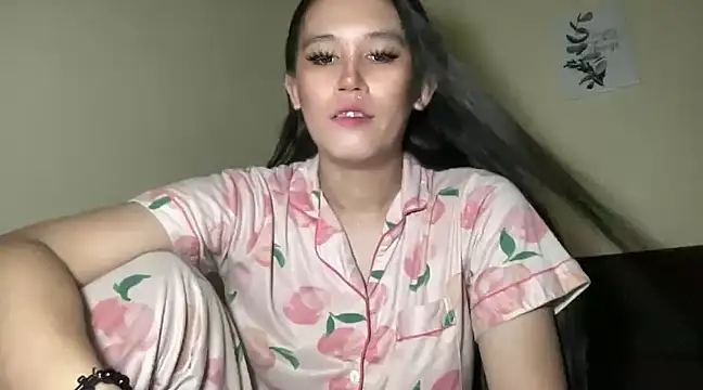 Snapshot of MeganTheRarest chatting on 01/07/25, 11:16 MeganTheRarest online show from 01/07/25, 11:16