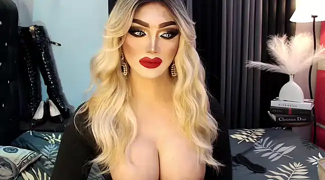 Snapshot of vixanna_foxs chatting on 02/21/25, 12:05 vixanna foxs online show from 02/21/25, 12:05