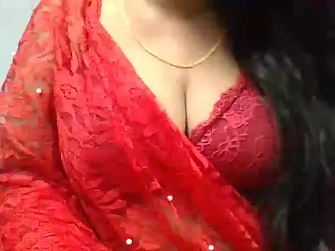 Snapshot of Roopshikha39 chatting on 10/17/25, 06:43 Roopshikha39 online show from 10/17/25, 06:43