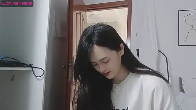 Snapshot of QiuPeiPeimmm chatting on 02/12/25, 06:29 QiuPeiPeimmm online show from 02/12/25, 06:29