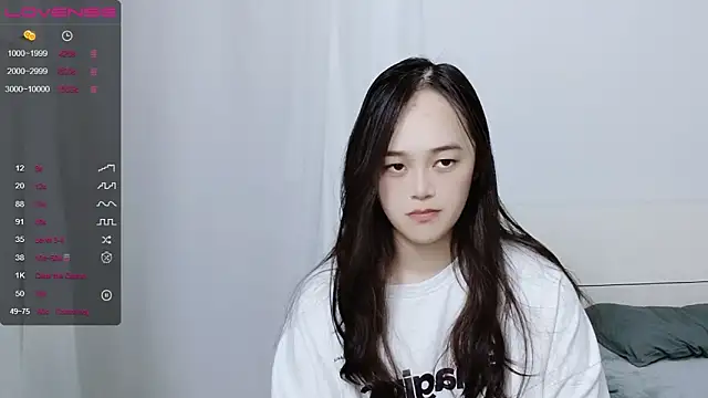 Snapshot of QiuPeiPeimmm chatting on 03/13/25, 06:01 QiuPeiPeimmm online show from 03/13/25, 06:01