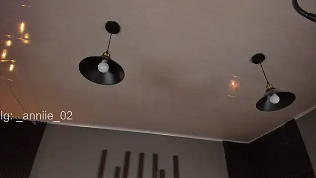 annie barozzi online show from 03/03/25, 01:42