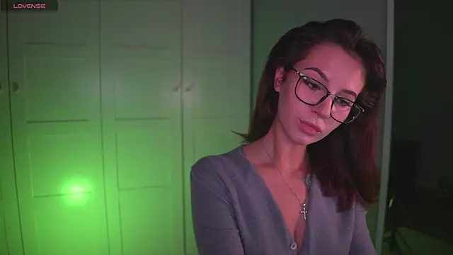 -JuicyMolly- online show from 10/15/25, 03:45