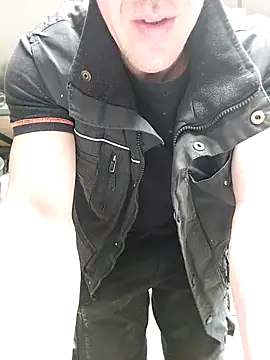 Snapshot of Xcoquinx chatting on 02/26/25, 01:08 Xcoquinx online show from 02/26/25, 01:08