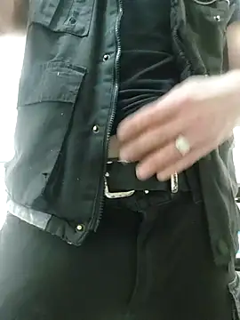 Snapshot of Xcoquinx chatting on 03/10/25, 12:15 Xcoquinx online show from 03/10/25, 12:15