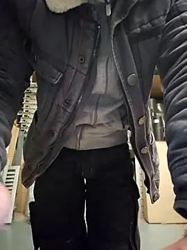 Snapshot of Xcoquinx chatting on 11/20/25, 09:31 Xcoquinx online show from 11/20/25, 09:31