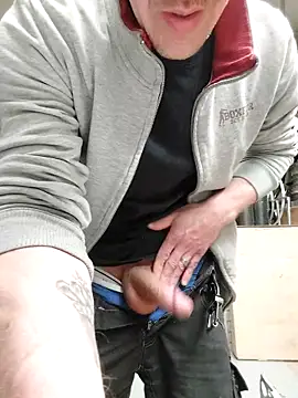 Snapshot of Xcoquinx chatting on 02/24/26, 12:58 Xcoquinx online show from 02/24/26, 12:58