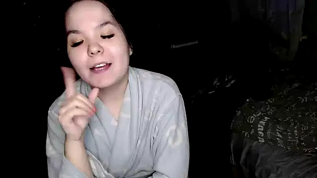 Snapshot of Var_Kiss chatting on 02/26/25, 11:41 Var Kiss online show from 02/26/25, 11:41