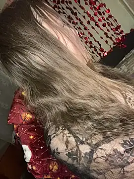 Snapshot of Var_Kiss chatting on 02/21/26, 01:56 Var Kiss online show from 02/21/26, 01:56