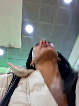 Doll Loren online show from 10/18/25, 02:07