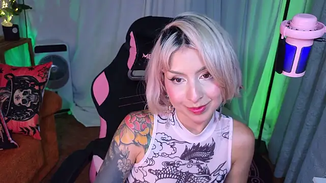 Cinamoonn online show from 07/07/26, 10:14