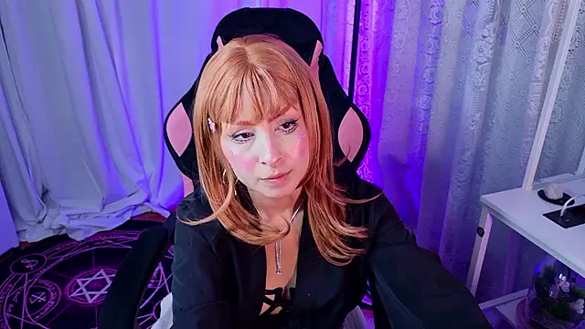 Cinamoonn online show from 07/18/26, 08:56