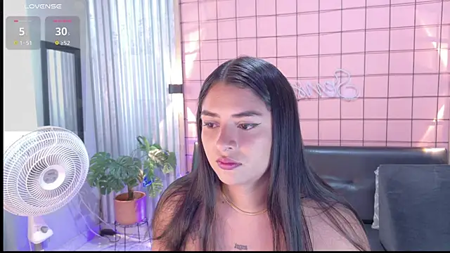 mensia hernandz online show from 10/03/25, 01:30