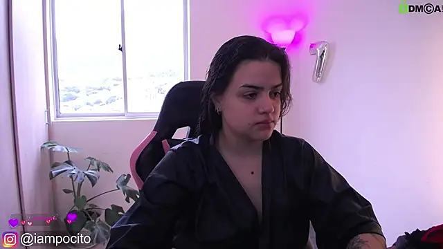 Snapshot of pocitox chatting on 03/01/25, 08:10 pocitox online show from 03/01/25, 08:10