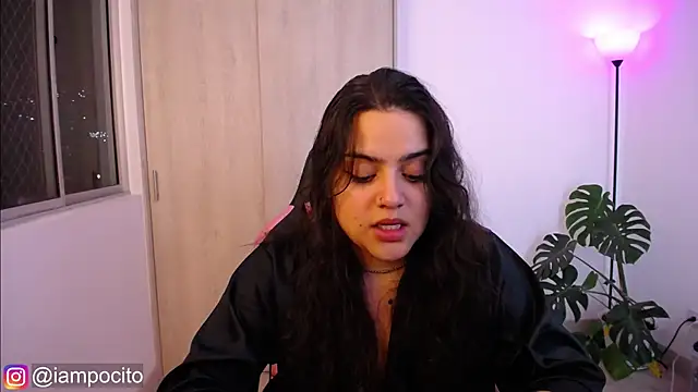 Snapshot of pocitox chatting on 11/07/25, 06:24 pocitox online show from 11/07/25, 06:24