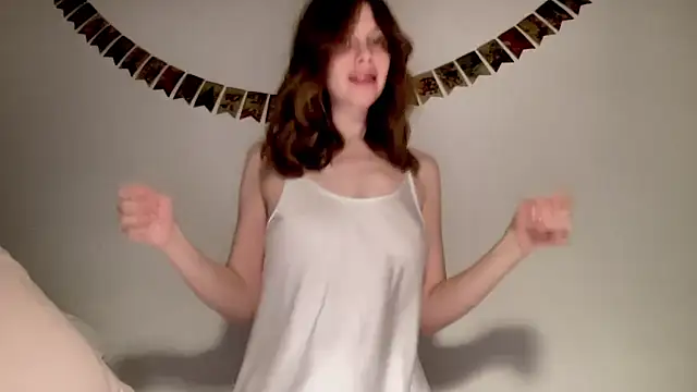Snapshot of Nikki_Mimimi chatting on 01/11/25, 01:22 Nikki Mimimi online show from 01/11/25, 01:22