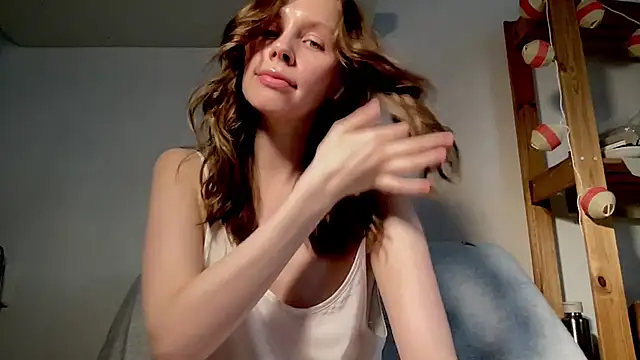 Snapshot of Nikki_Mimimi chatting on 01/26/25, 01:25 Nikki Mimimi online show from 01/26/25, 01:25