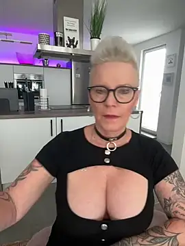 German Milf online show from 05/12/26, 12:02