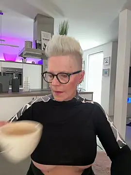 German Milf online show from 05/14/26, 01:07