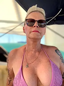 German Milf online show from 06/20/26, 10:18