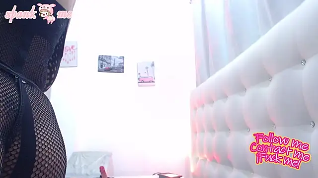 Snapshot of hornywife_ chatting on 09/11/25, 05:35 hornywife online show from 09/11/25, 05:35