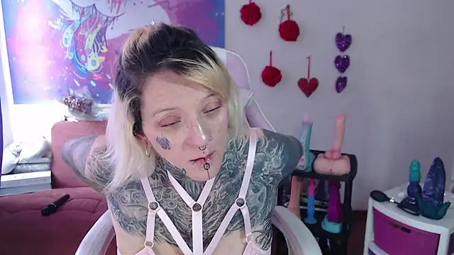 SLOPPYTITSS online show from 02/17/25, 01:32