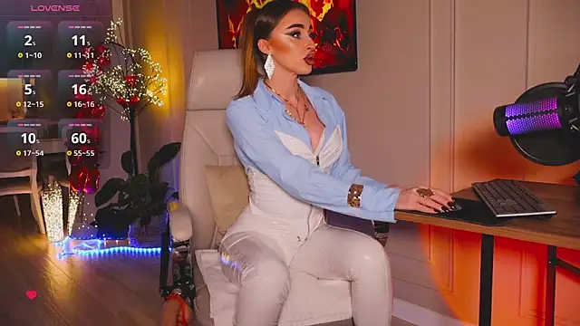 Snapshot of AstArta_R_A chatting on 03/07/26, 06:16 AstArta R A online show from 03/07/26, 06:16