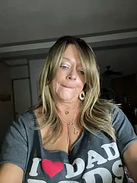 Snapshot of cowgirlc chatting on 03/12/26, 02:50 cowgirlc online show from 03/12/26, 02:50