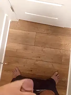 Snapshot of Mark_Dad chatting on 01/17/25, 04:28 Mark Dad online show from 01/17/25, 04:28