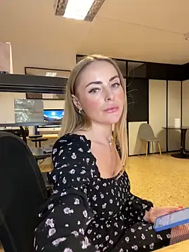 EmaSalis online show from 03/07/25, 08:11