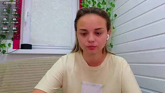 Misss Vikk online show from 10/17/25, 07:00