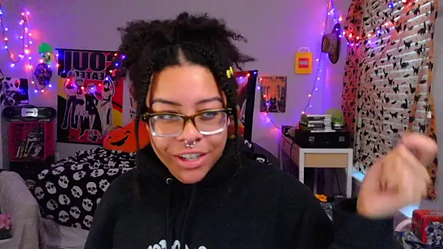 N1NT3NDH03 online show from 09/29/25, 12:10