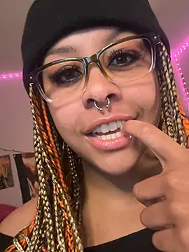 Snapshot of N1NT3NDH03 chatting on 02/26/26, 03:38 N1NT3NDH03 online show from 02/26/26, 03:38