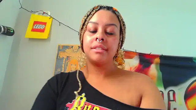 Snapshot of N1NT3NDH03 chatting on 02/27/26, 11:16 N1NT3NDH03 online show from 02/27/26, 11:16