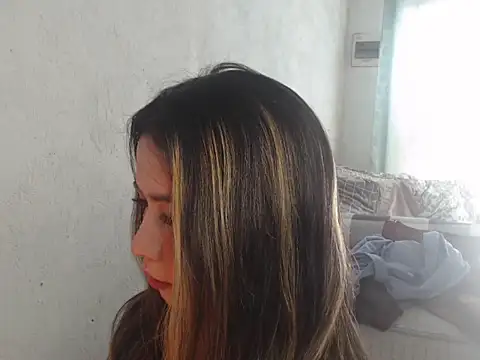 Snapshot of Urbabygirl_jenny chatting on 07/14/26, 01:41 Urbabygirl jenny online show from 07/14/26, 01:41