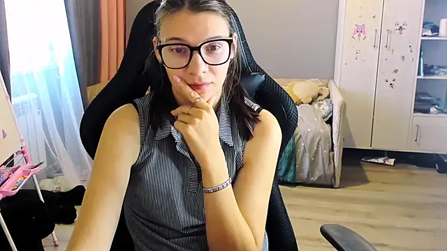 MollyLollipop online show from 09/27/25, 04:28