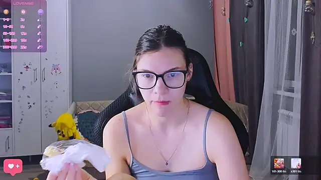 Snapshot of MollyLollipop chatting on 02/18/26, 12:50 MollyLollipop online show from 02/18/26, 12:50