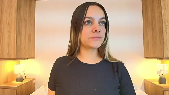 Isabella Harley online show from 09/26/25, 12:42