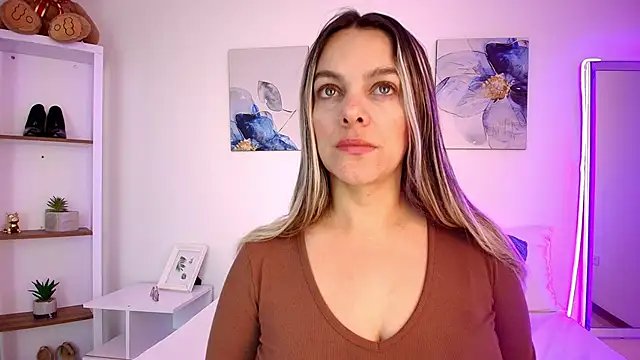Isabella Harley online show from 06/05/26, 01:17