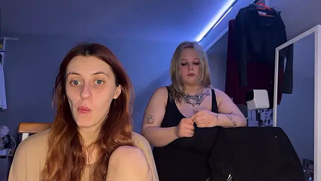 Uniarten online show from 11/09/25, 08:18